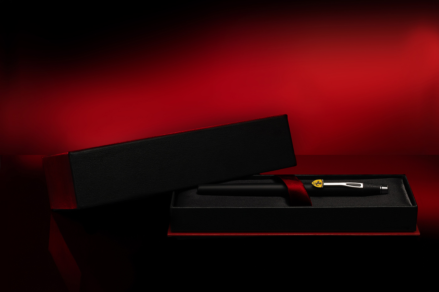 Fotografia de produto; Caneta ferrari